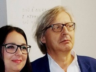 Vittorio Sgarbi tiene a Gualdo Tadino una lectio magistralis