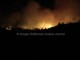 Bosco in fiamme a Pieve San Nicolò di Assisi, tutta la notte per domarlo