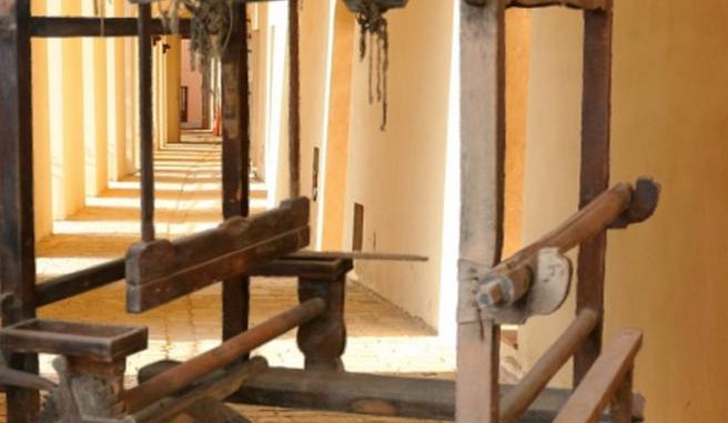 Tessuti e Ricami Nocerini Ricerche e Memorie di un Tempo conclusa