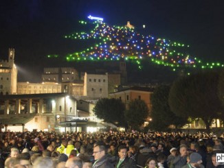 Albero di Gubbio, nel 2015, un pubblico da record in città