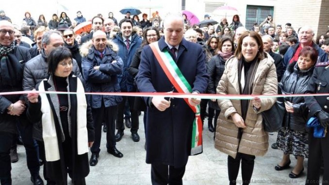 Presidente Marini inaugura scuola media a Nocera Umbra