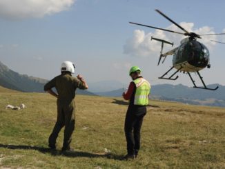 Soccorso alpino salva due escursionisti romani sul Monte Cucco