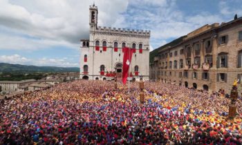 Ceri di Gubbio, ecco l'alzata [LE FOTO]
