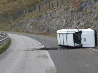 Incidente stradale, soccorso dai carabinieri di Scheggia, Padre Romualdo dell'Eremo