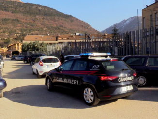 Si toglie la vita sparandosi con un fucile, succede in una frazione di Gubbio