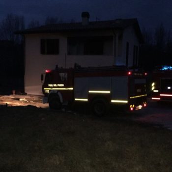 Incendio a Nocera, coppia ustionata, lei grave, lui piantonato dai carabinieri