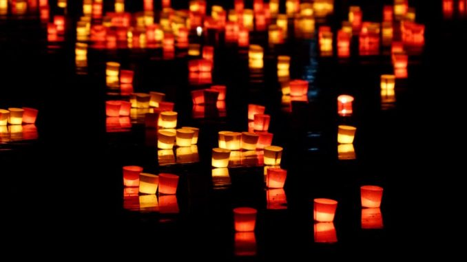 Torna a Gubbio la notte d'estate a lume di candela