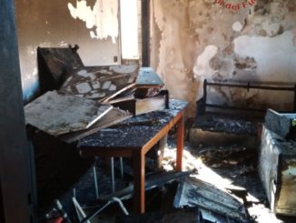 Incendio a Gualdo Tadino, 6 persone salve dai vigili del fuoco.