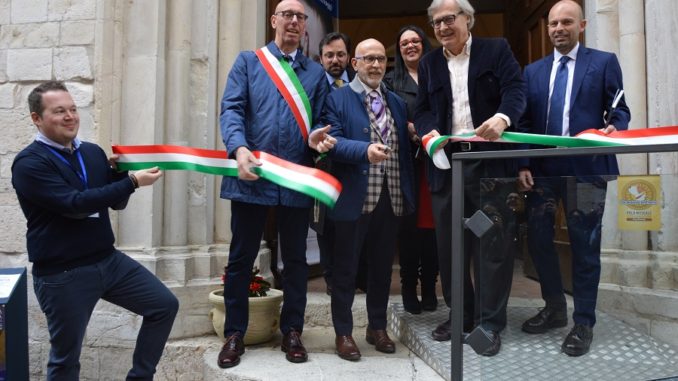 Sgarbi contro la biennale di Venezia, quella vera è Gualdo Tadino