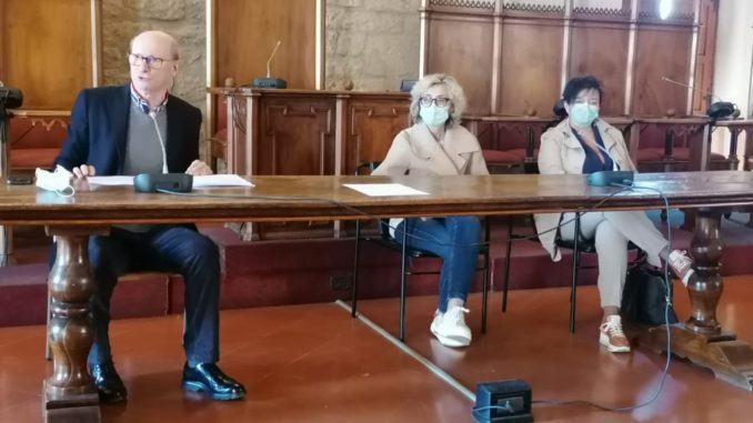 Covid - sindaco e sanitari: Casi in forte aumento serve responsabilità