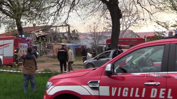 Esplosione Gubbio, grave il 17enne, proseguono le indagini sul pentano