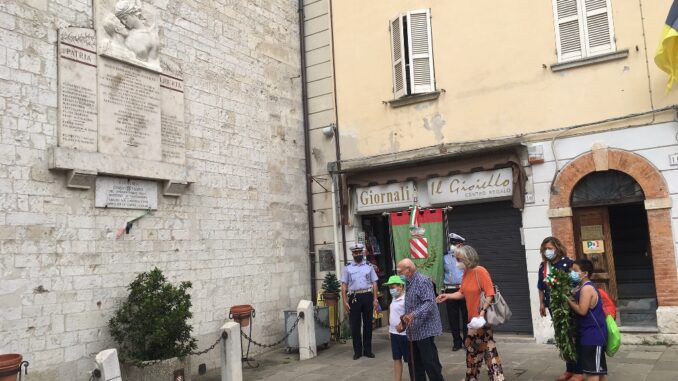 Gualdo Tadino, commemorazione per i 77 anni dall’eccidio di Piazza Martiri