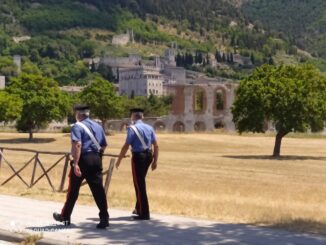 Violenza sessuale di gruppo, arrestati tre uomini a Gubbio
