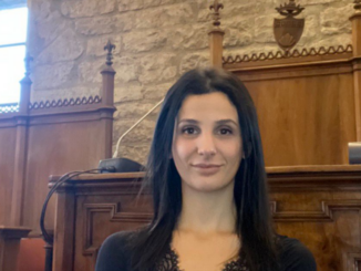 Tessili in discarica, l’assessore Tasso spegne ogni polemica. Il vicesindaco illustra tutte le modalità corrette per il conferimento.