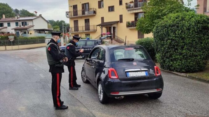 Valfabbrica agli arresti domiciliari esce di casa beccato dai carabinieri