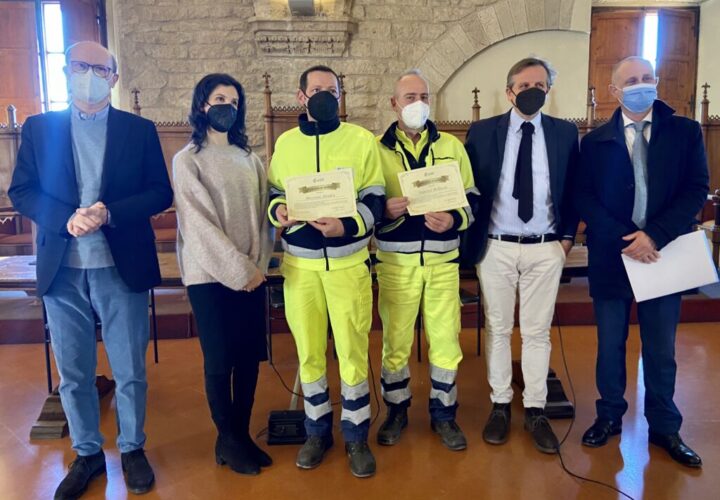 Gesenu premia i dipendenti e fa il punto sulla situazione a GubbioGesenu premia i dipendenti e fa il punto sulla situazione a Gubbio