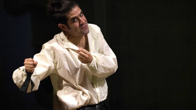 Matthias Martelli porta in scena il suo Raffaello