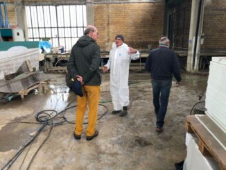 Sindaco e Piergentili in visita alla vetreria alluvionata
