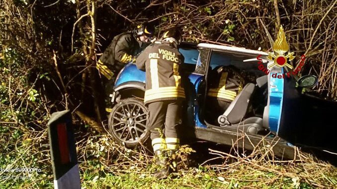 Incidente la notte scorsa a Ponte d'Assi, nessun ferito