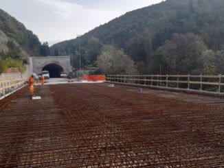 Strada della Contessa, completato il varo delle nuove travi