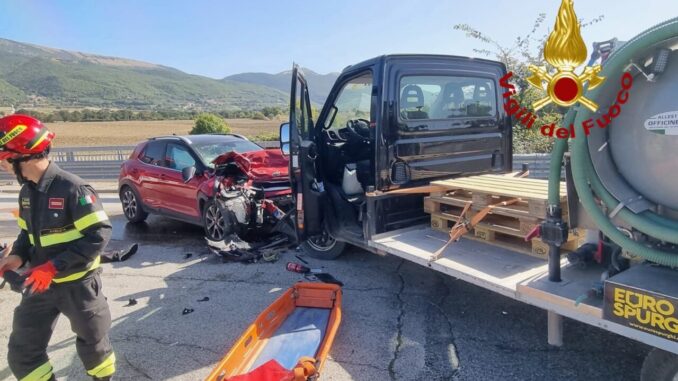 Incidente stradale a Gualdo Tadino: 3 persone gravemente ferite