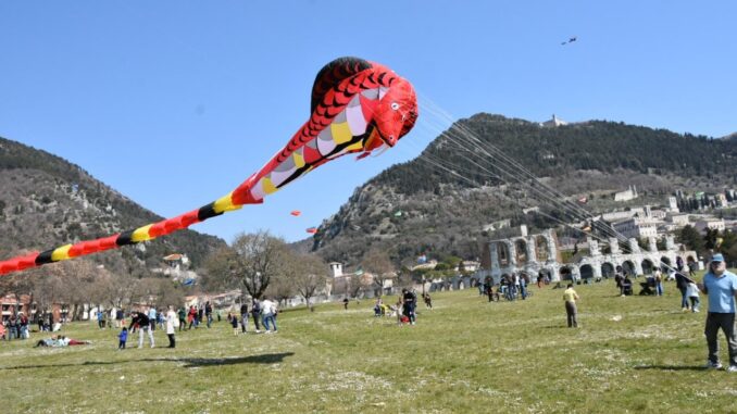 Ventomania, nel weekend torna l’evento che colora i cieli della città