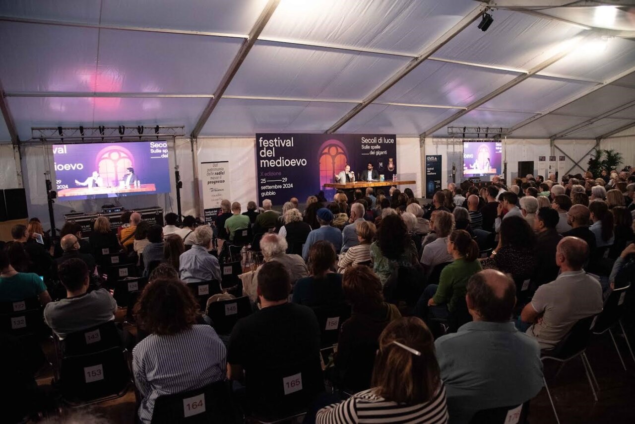 Carlo Lucarelli racconta il Medioevo oscuro al Festival di Gubbio