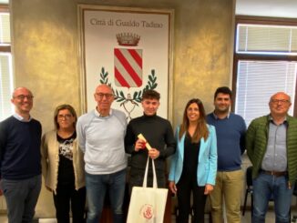 Ricevuto in municipio il giovane stilista Edoardo Mariani