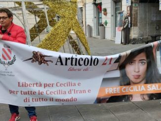Gualdo Tadino si schiera per la libertà di Cecilia Sala