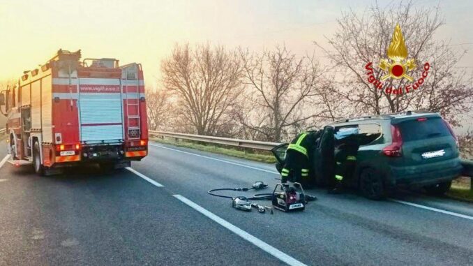 Incidente stradale sulla SS 219 a San Marco: tre auto coinvolte, due feriti