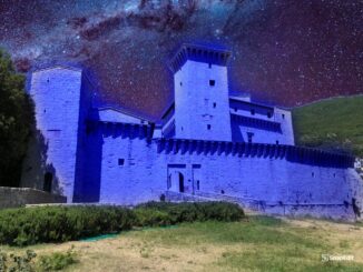 Gualdo Tadino illumina la Rocca Flea per le vittime di guerra