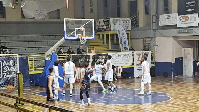 EMI Basket Gubbio conquista una vittoria a Todi