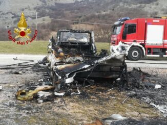 Camper in fiamme a Valsorda, gravi ustioni per una famiglia
