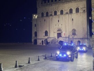 Ruba un portafoglio in un bar, denunciato 68enne a Gubbio