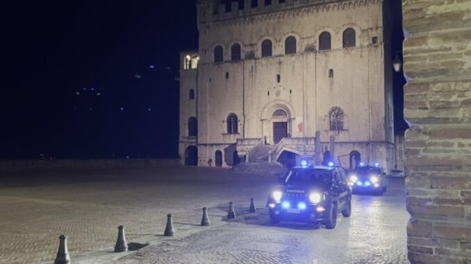 Ruba un portafoglio in un bar, denunciato 68enne a Gubbio
