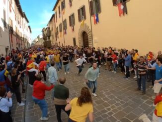 Festa dei Ceri Mezzani, tradizione e passione dei giovani ceraioli