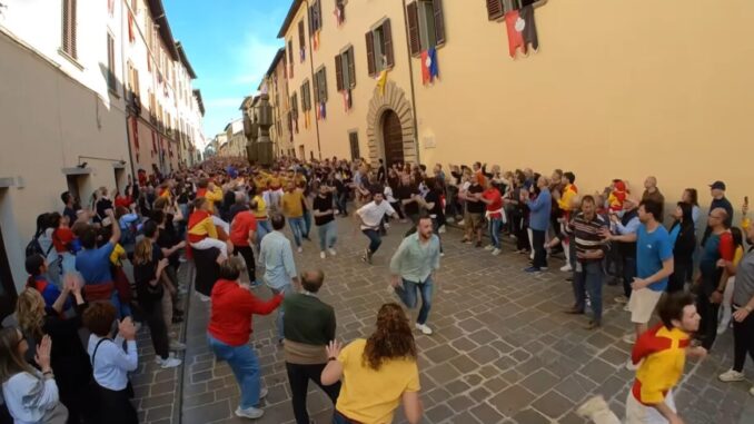 Festa dei Ceri Mezzani, tradizione e passione dei giovani ceraioli