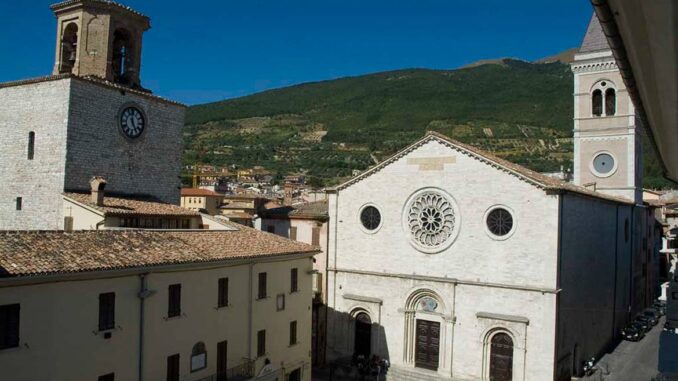 Gualdo Tadino al Museo del Somaro al via della mostra di Simone Armelani