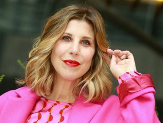 Michela Andreozzi chiude la rassegna con uno show anni ’70