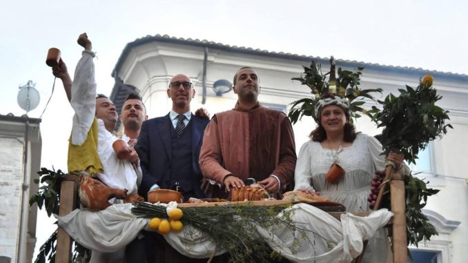 Presentazione del Palio 2025 dei Giochi de le Porte a Gualdo