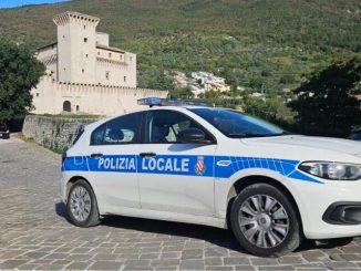 Controlli notturni, ciclomotori rumorosi finiscono nei guai