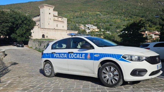 Controlli notturni, ciclomotori rumorosi finiscono nei guai