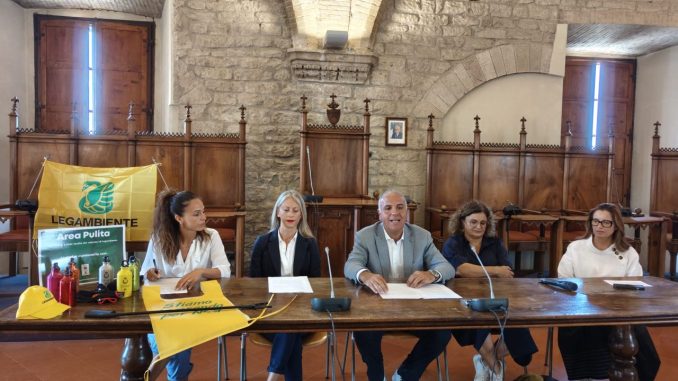 Puliamo il mondo a Gubbio, oltre 150 cittadini mobilitati