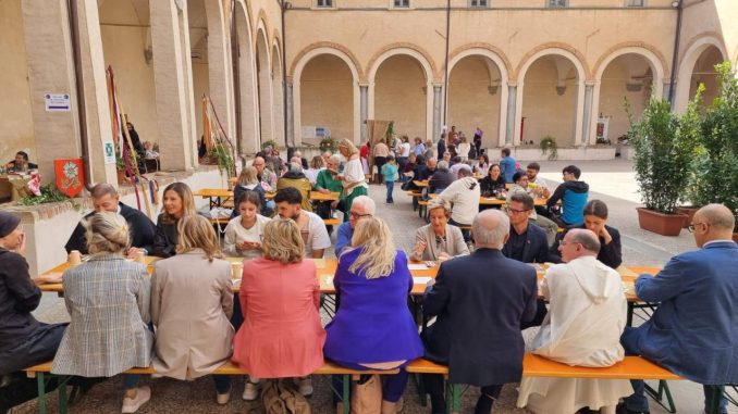 Grande successo per la prima edizione de “a tavola coi monaci”