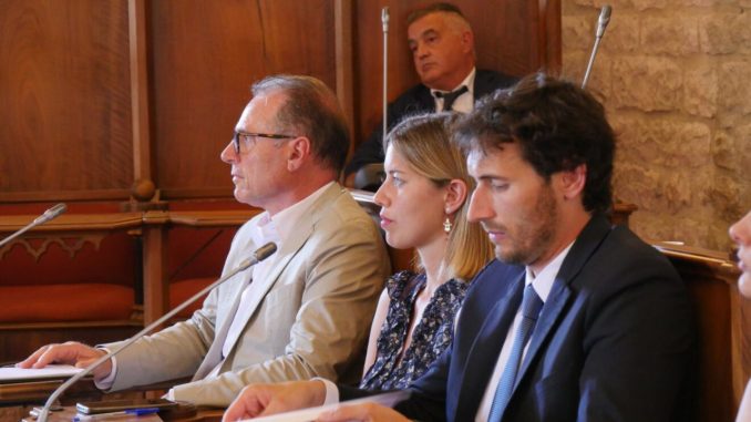 Crisi e divisioni scuotono la maggioranza a Gubbio