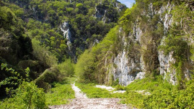 Accordo storico per Rocchetta e Valle del Fonno a Gualdo Accordo storico per Rocchetta e Valle del Fonno a Gualdo