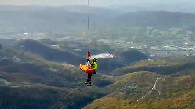 Alpinista soccorso sul Monte Le Senate, intervento con elicottero [Video]
