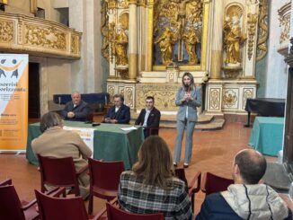 Il teatro Lyrick accende la solidarietà